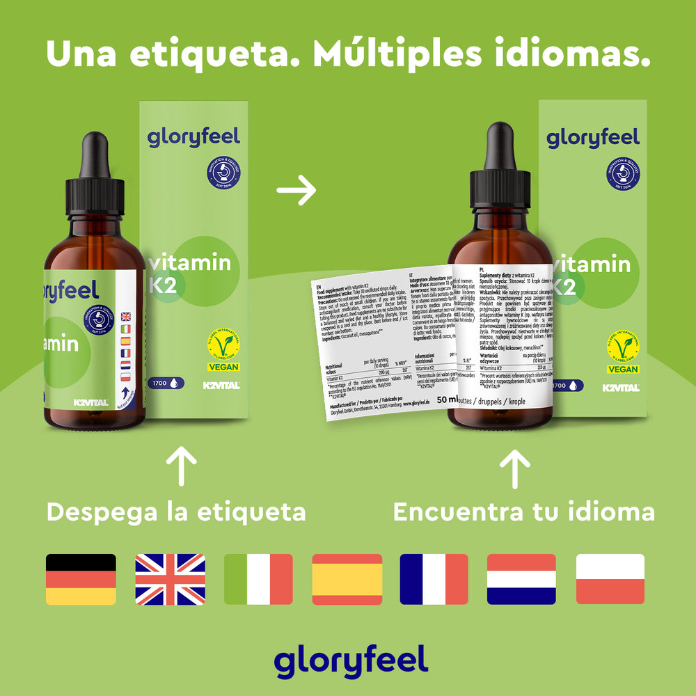 La Vitamina K2 Gotas de GloryFeel GmbH España se presenta en un frasco y envase con etiquetas multilingües que muestran las banderas del Reino Unido, España, Alemania, Francia, Italia, Dinamarca y Países Bajos. Es esencial para la formación de los huesos y crucial en el proceso de coagulación sanguínea.