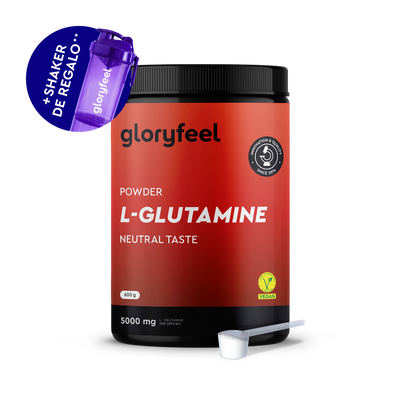 Un envase de Glutamina en polvo de gloryfeel GmbH España, con una cuchara blanca, más un agitador morado con la etiqueta "Shaker de regalo" incluido como regalo.