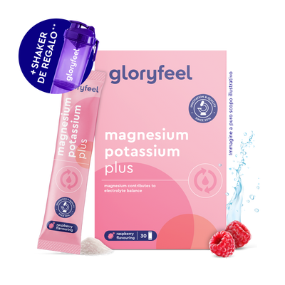 Magnesio Potasio Sticks Frambuesa de gloryfeel GmbH España: caja con bolsita, polvo suelto, dos frambuesas, salpicadura de agua, agitador morado. Sabor frambuesa indicado en el envase.