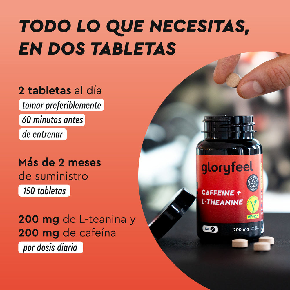 Una botella de Cafeína + L-teanina en tabletas de gloryfeel GmbH España se encuentra sobre una mesa, con un texto que muestra las instrucciones de dosificación y la información del suplemento en español.