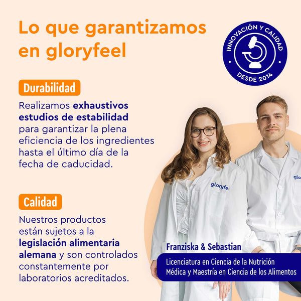 Dos personas con batas de laboratorio junto a un texto sobre la durabilidad y calidad de &quot;Magnesio Potasio Sticks Naranja&quot; de gloryfeel GmbH España, enfatizando los exhaustivos estudios de estabilidad y el cumplimiento de la legislación alimentaria alemana.